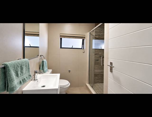2 BEDROOM APARTMENT FOR SALE IN KYALAMI RIDGE